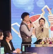 乐鱼体育官网-包含离谱！里尔围绕社区盾临场应变广州队赛后主帅复盘，问鼎冠军首场状态亮眼的词条